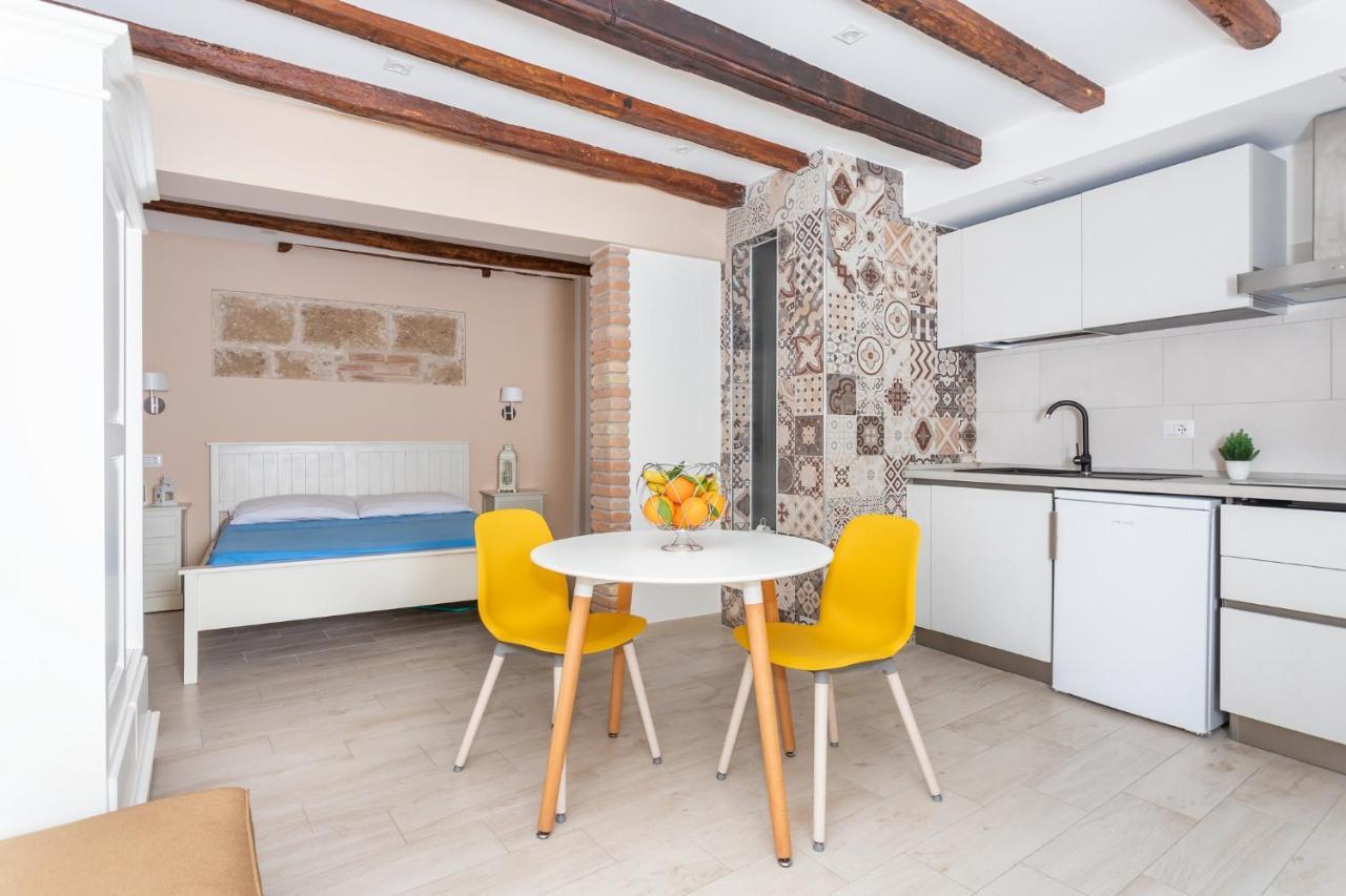 Carmencita Apartment 阿尔盖罗 外观 照片